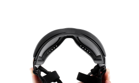 UV-skyddande hundsolglasögon med justerbara remmar, justerbara och vindtäta, huvud 36–56 cm, käke 20–25 cm.